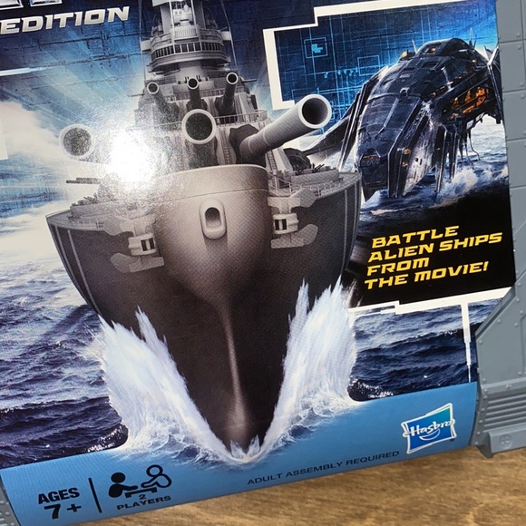 Classic Battleship game Movie Edition new in box - Picture 3 of 4